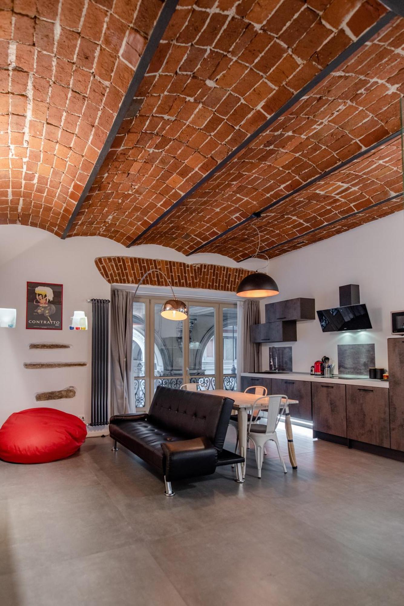Suite & Queen Apartments تورينو المظهر الخارجي الصورة