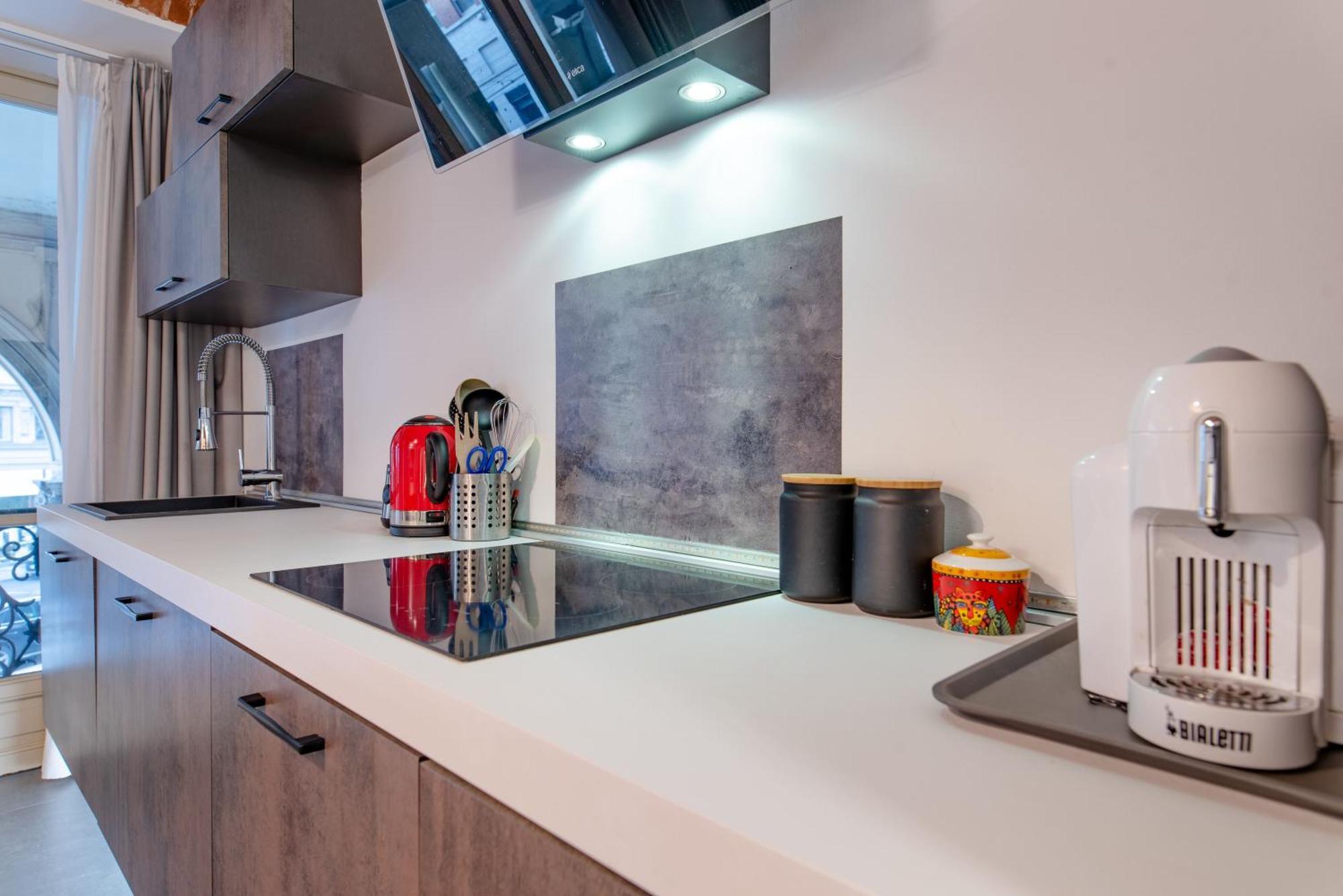 Suite & Queen Apartments تورينو المظهر الخارجي الصورة