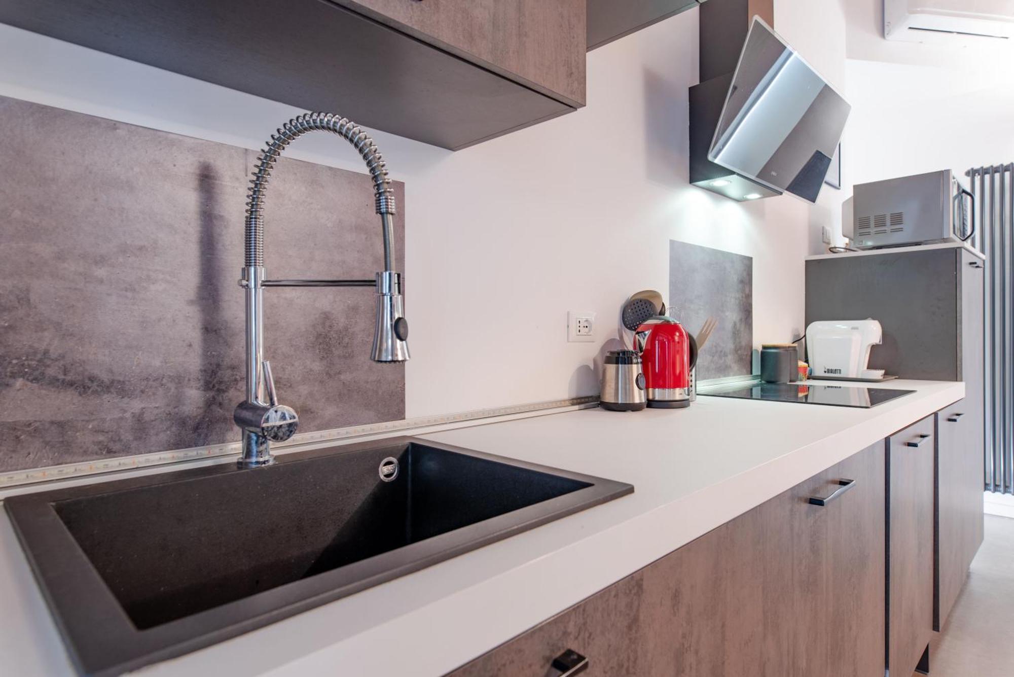 Suite & Queen Apartments تورينو المظهر الخارجي الصورة