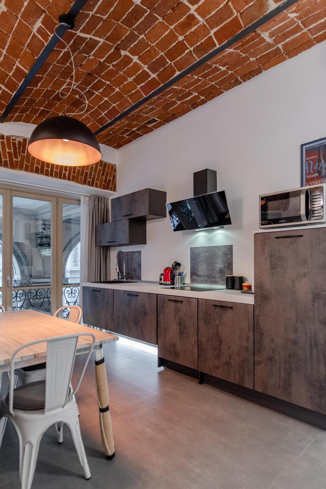 Suite & Queen Apartments تورينو المظهر الخارجي الصورة